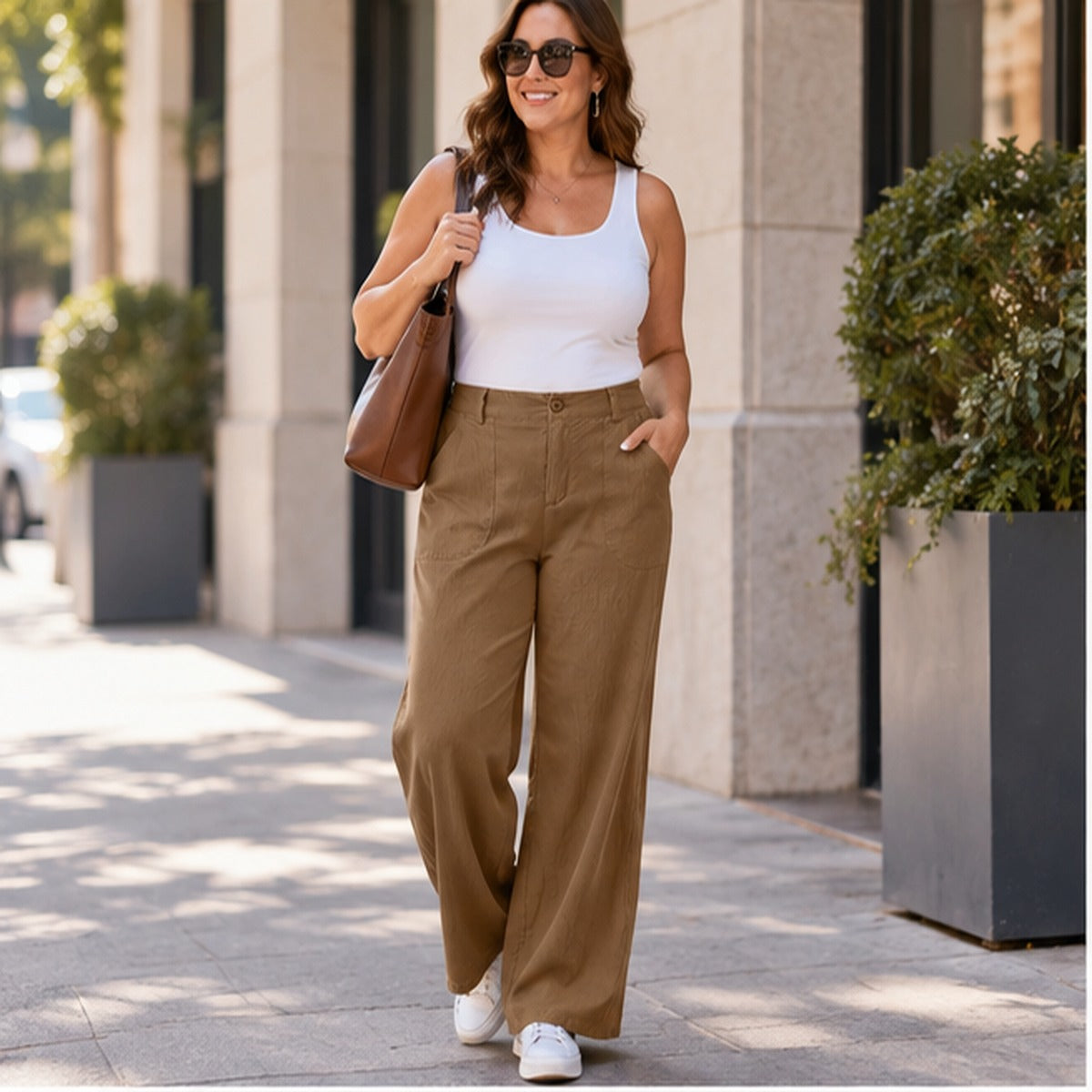 High-Waisted Straight-Leg Pants with Roomy Pockets / All-Day Comfort with a Clean, Refined Look