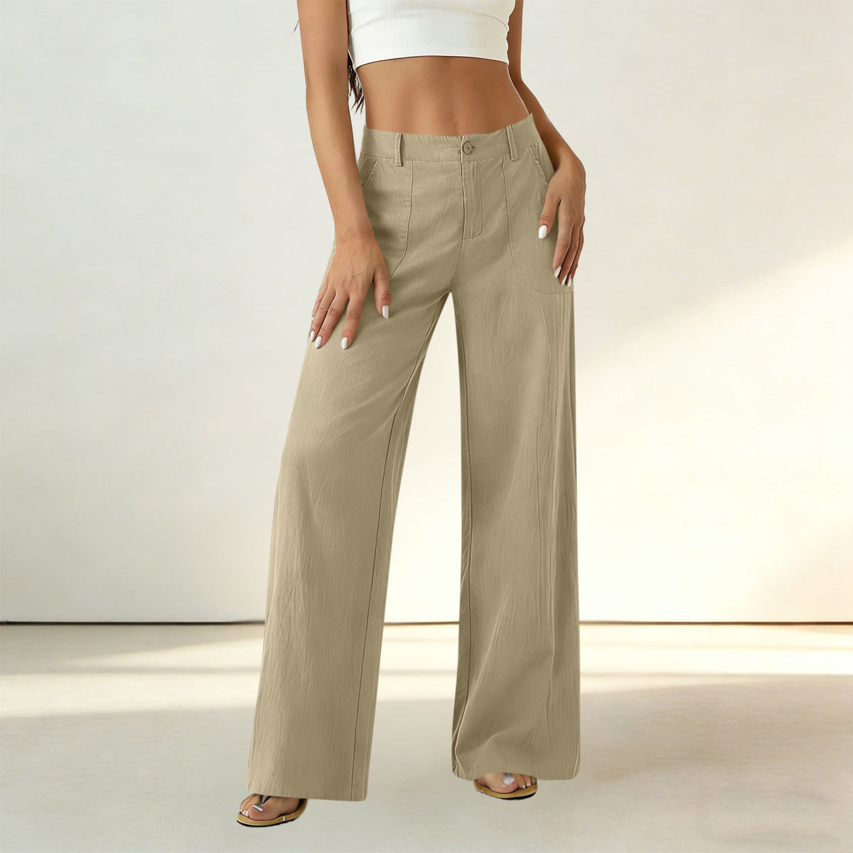 High-Waisted Straight-Leg Pants with Roomy Pockets / All-Day Comfort with a Clean, Refined Look