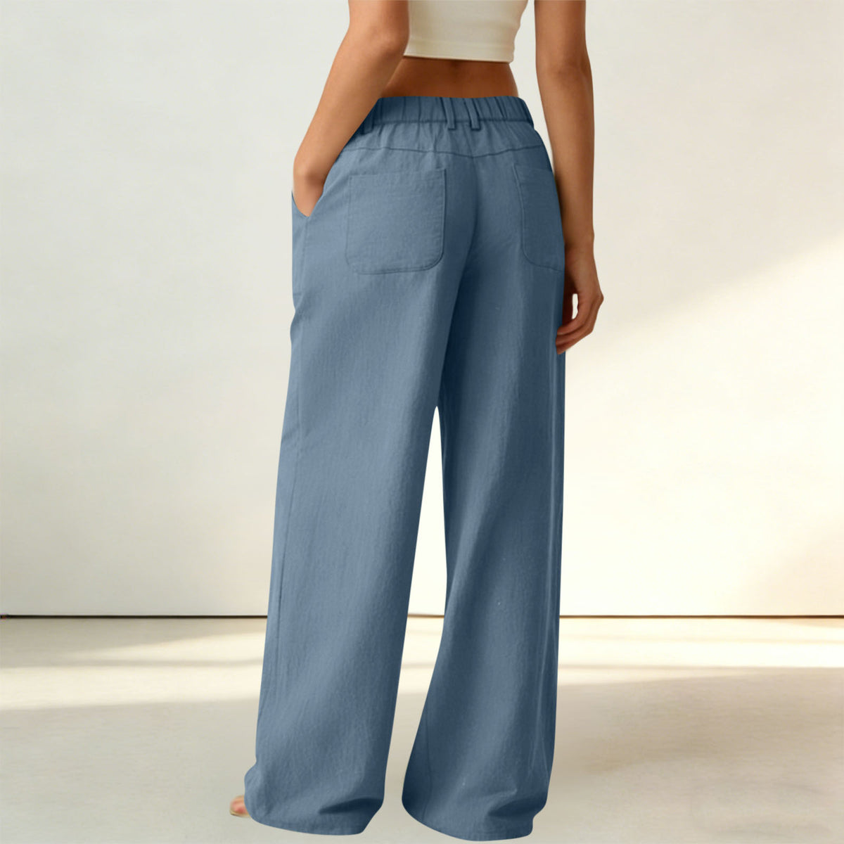 High-Waisted Straight-Leg Pants with Roomy Pockets / All-Day Comfort with a Clean, Refined Look