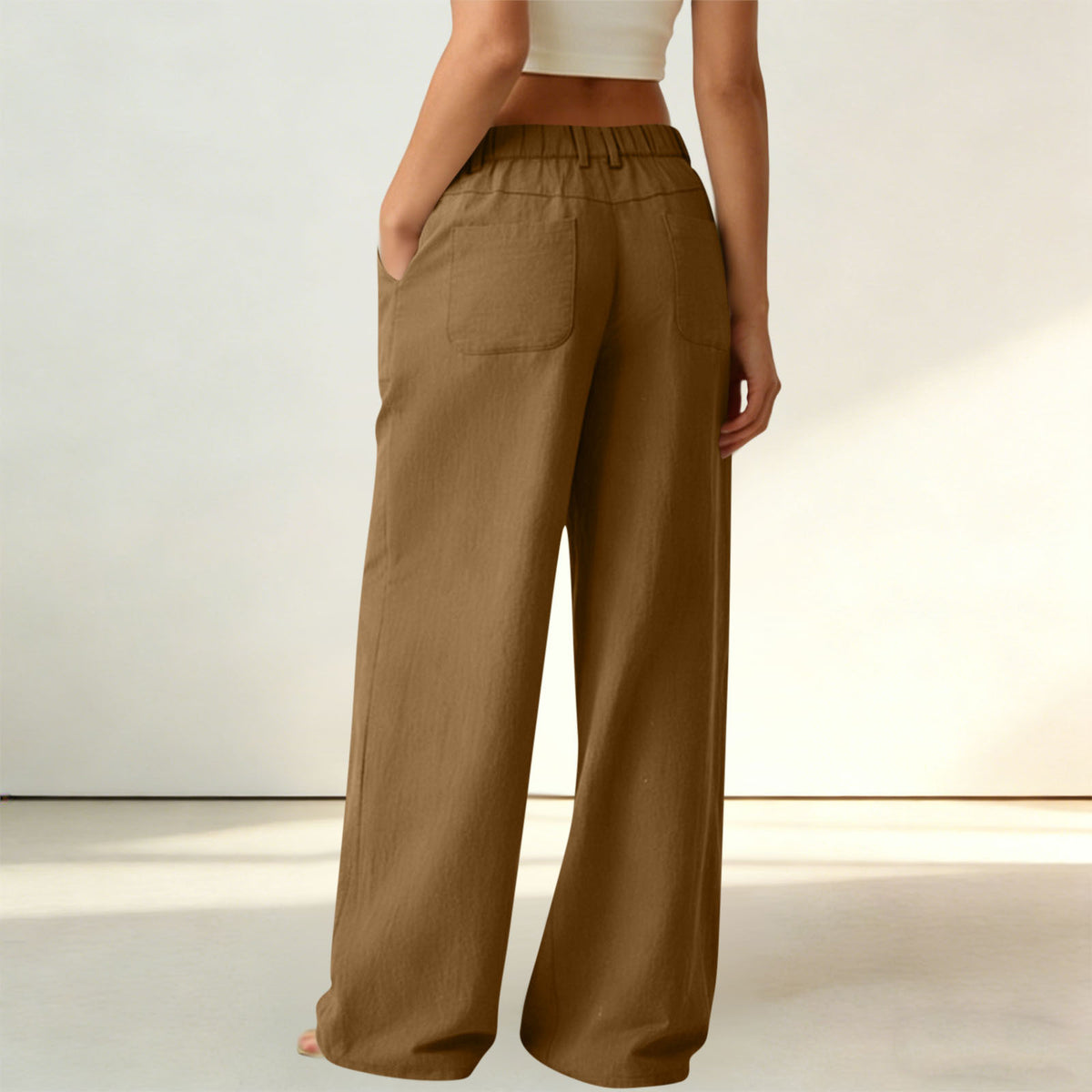 High-Waisted Straight-Leg Pants with Roomy Pockets / All-Day Comfort with a Clean, Refined Look