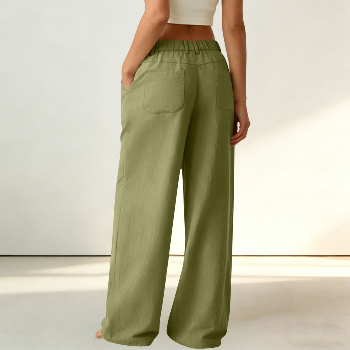 High-Waisted Straight-Leg Pants with Roomy Pockets / All-Day Comfort with a Clean, Refined Look